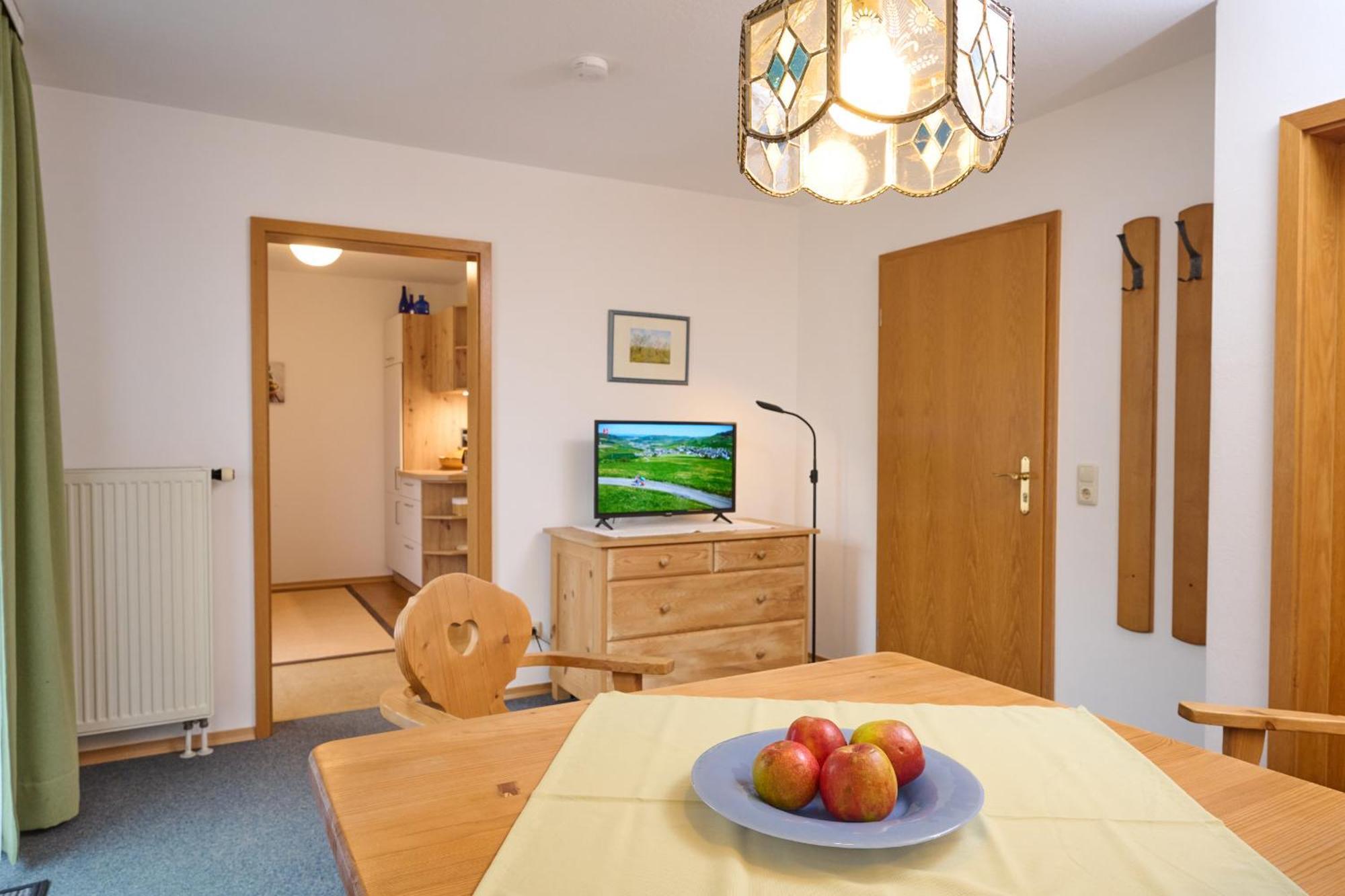 Gaestehaus Weissenbacher-Ferienwohnungen Marquartstein Ngoại thất bức ảnh